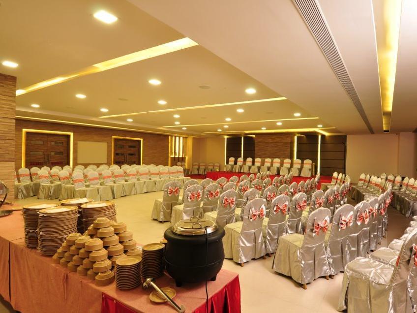 Hotel Vijay Parkinn, Gandhipuram, Kójamputtúr Exteriér fotografie